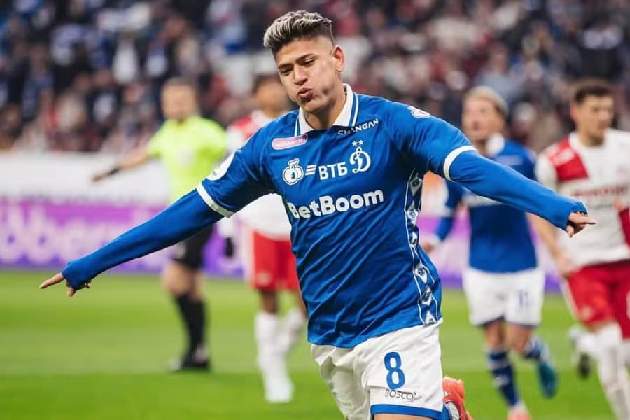 Jorge Carrascal: quem é o meia colombiano alvo do Flamengo