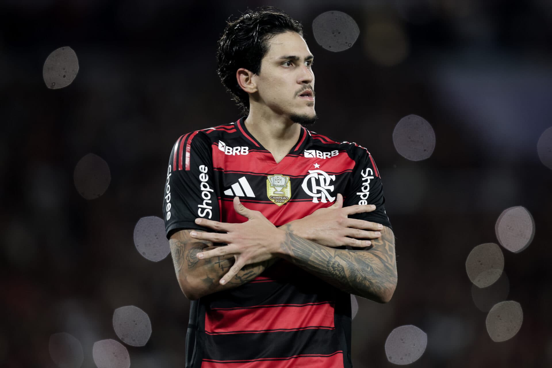 Pedro brilha e retoma fase artilheira no Flamengo após críticas de Filipe Luís