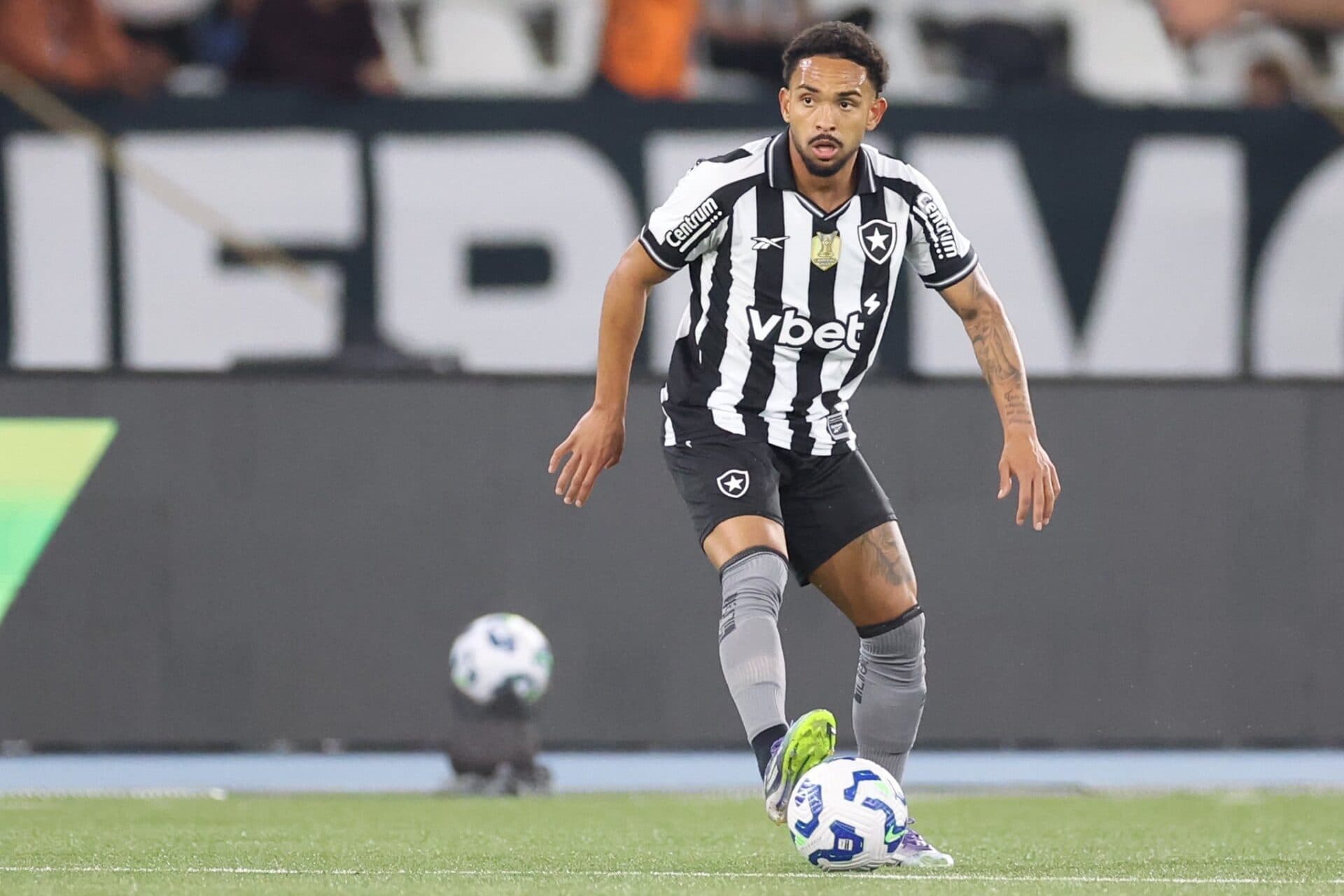 Mirassol empata com Botafogo e segue invicto em casa