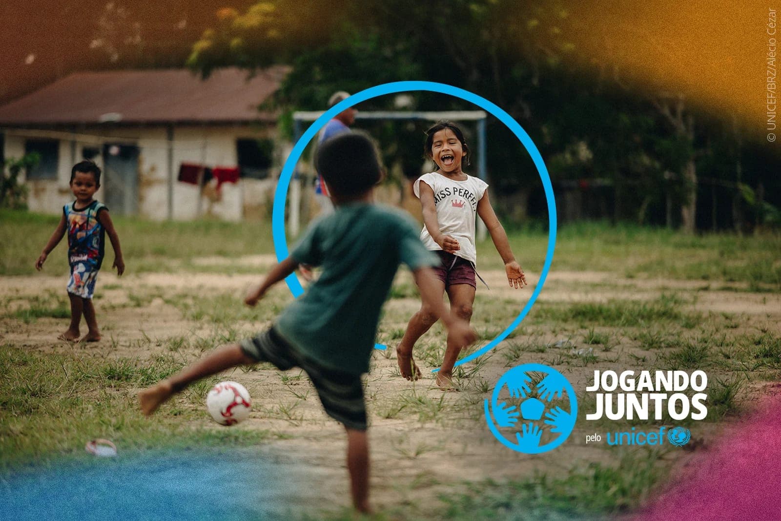 Lendas do futebol se unem em partida solidária do Unicef