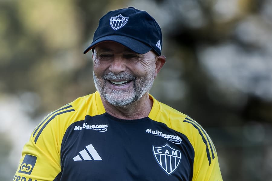 Sampaoli estreia em clássico com passado de goleada sobre Cruzeiro