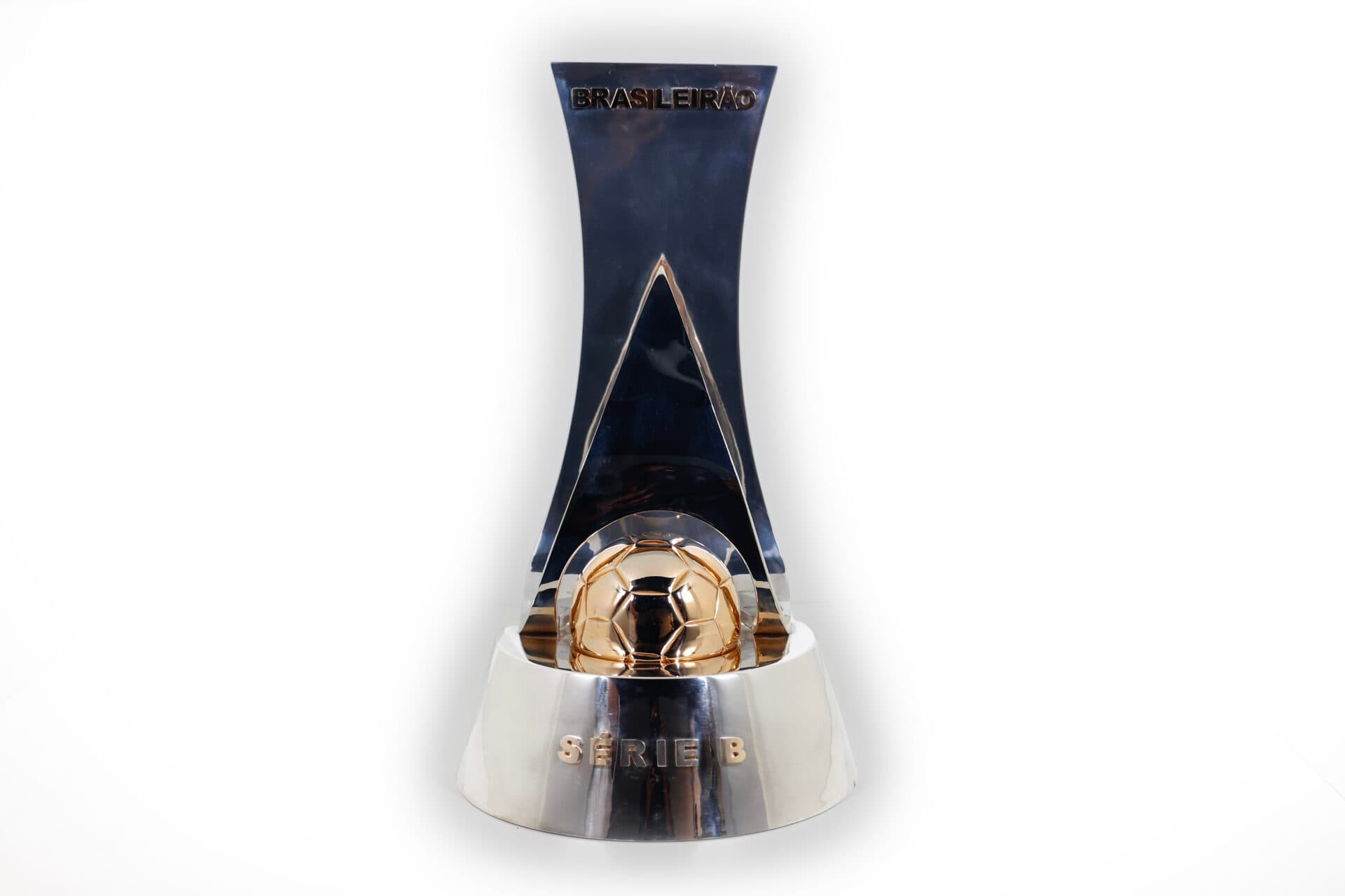 América-MG para em muralha Albino e empata com CRB pela Série B