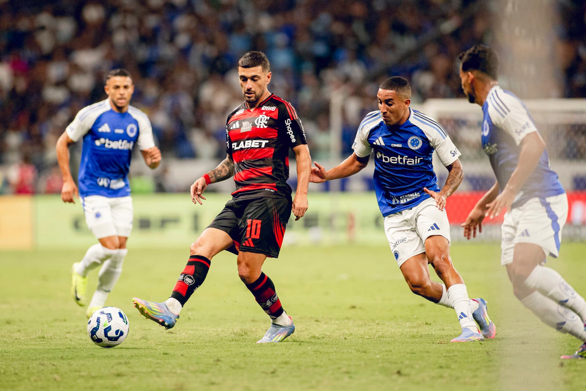 Flamengo x Cruzeiro: 1ª ‘final’ do Brasileirão e reencontro com Gabigol