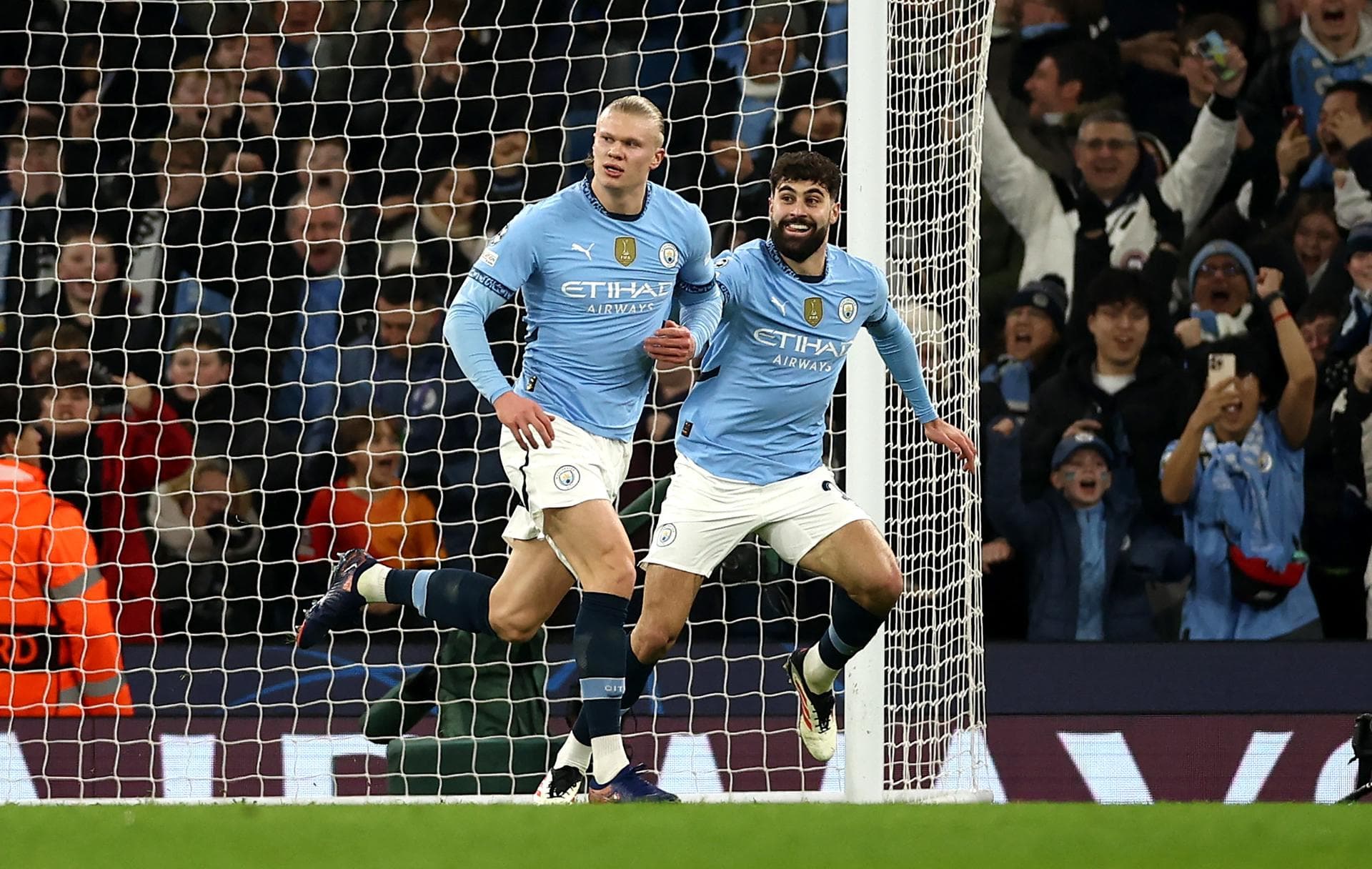 Jogador do Manchester City diz que quase trocou futebol por basquete