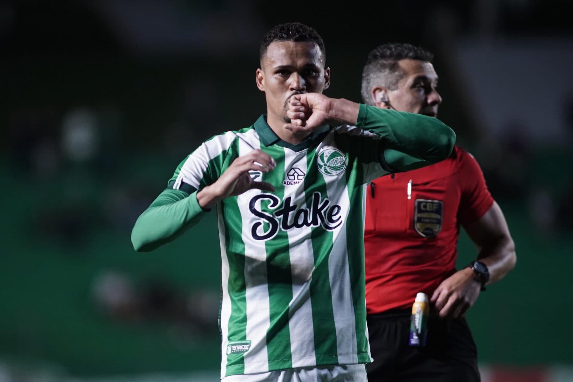 Juventude vence RB Bragantino e respira na luta contra o Z-4