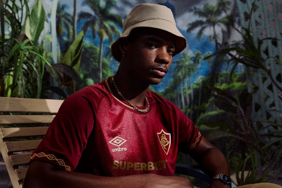 Fluminense lança 3º uniforme com homenagem aos torcedores e ao Rio