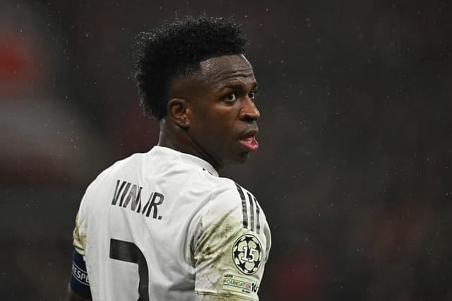 Vini Jr. sofre críticas de Bale e Henry por atuação na Champions: ‘É frustrante’