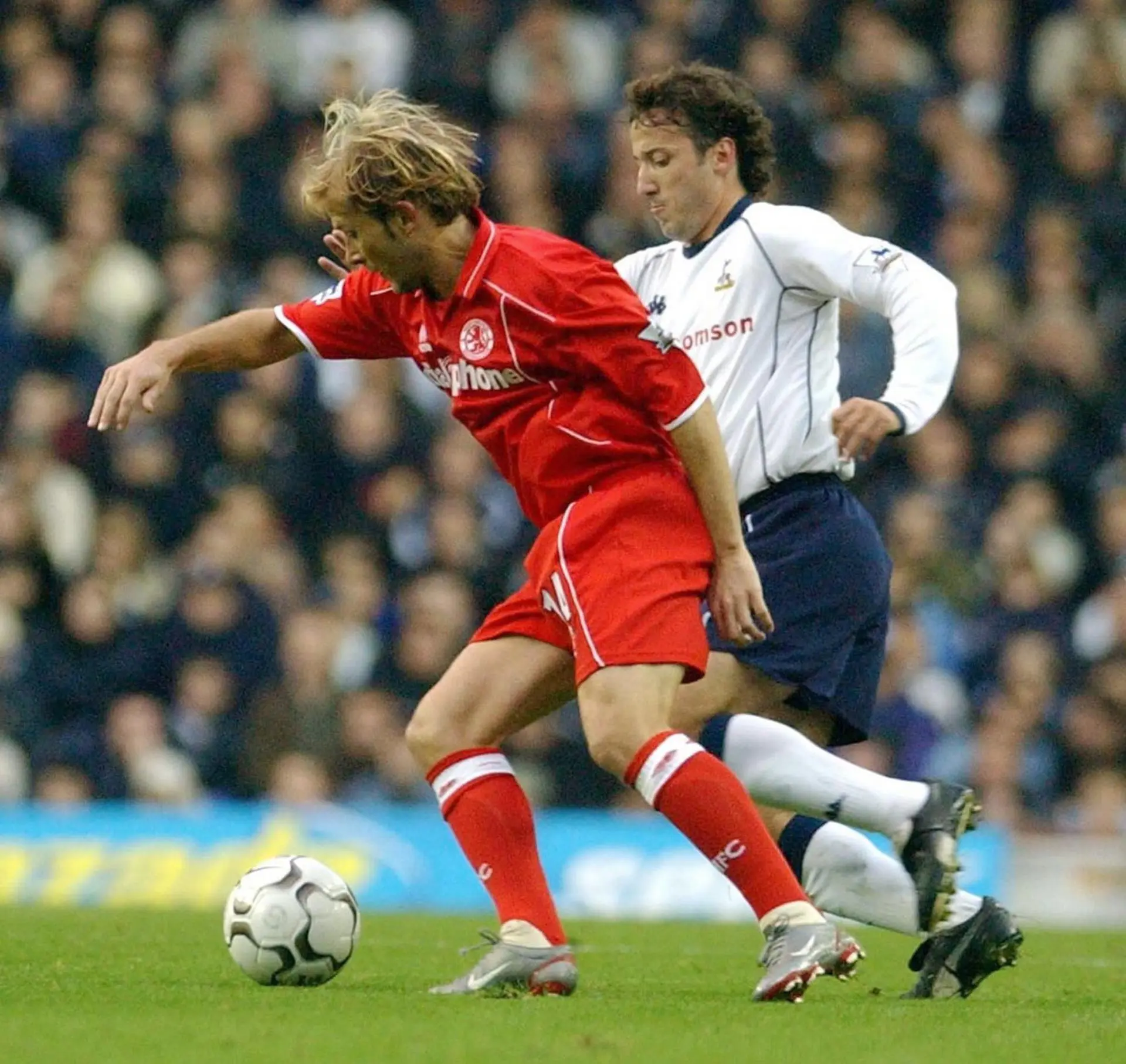 Argentino ex-Tottenham é suspenso por gesto racista na Coreia