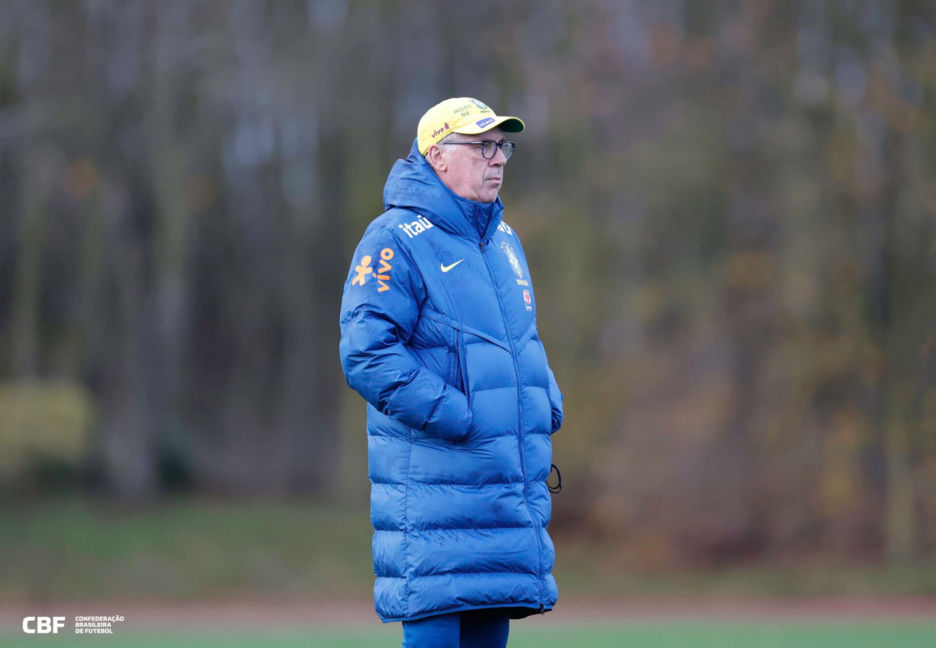 “Ancelotti quer ver o Brasil feliz, recuperar o nosso futebol”, diz Vini Jr.