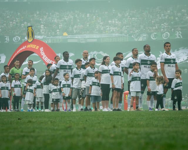 Série B do Brasileirão: quem subiu e quem desceu