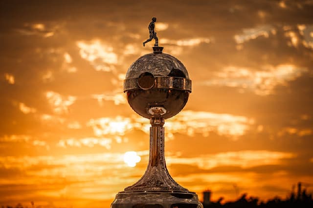 Rio de Janeiro pode igualar São Paulo em títulos da Libertadores