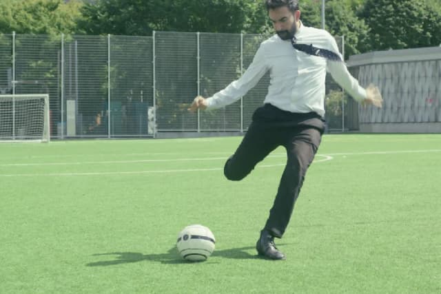 Novo prefeito de Nova York é fã de futebol e crítico da Fifa