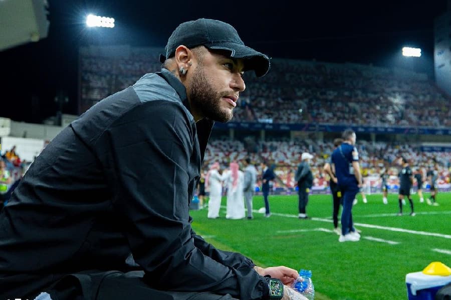 Neymar é garoto-propaganda em uniforme do Al-Hilal para 2024/2025