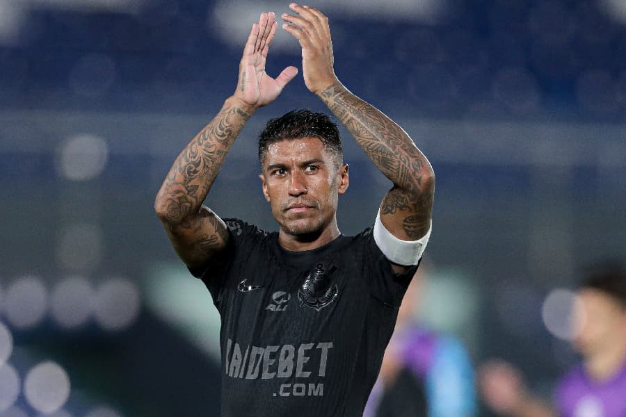 Paulinho, ídolo do Corinthians, anuncia aposentadoria aos 36 anos