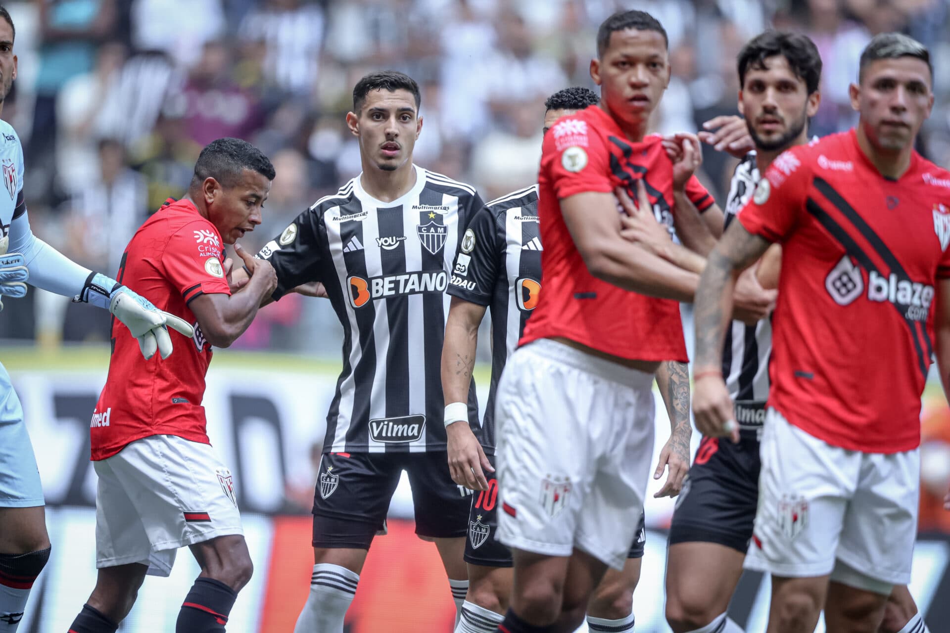 Galo e Atlético-GO amargam empate incômodo para os dois