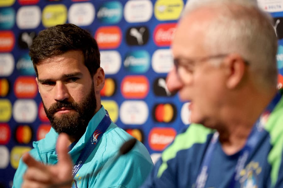 Dorival e Alisson diminuem tom crítico do Brasil contra Conmebol
