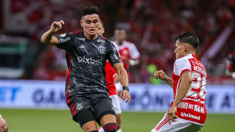 Internacional arranca empate, e Flamengo se mantém no G4