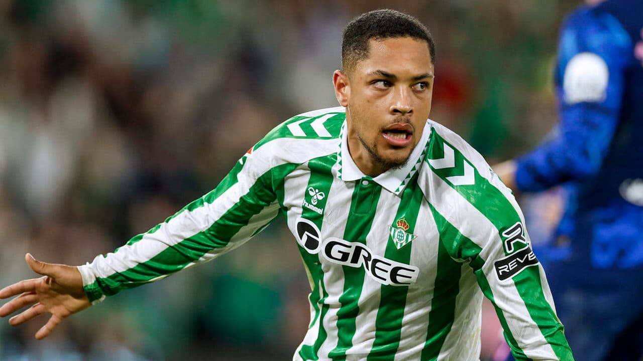 Técnico e Betis confirmam acordo entre Vitor Roque e Palmeiras