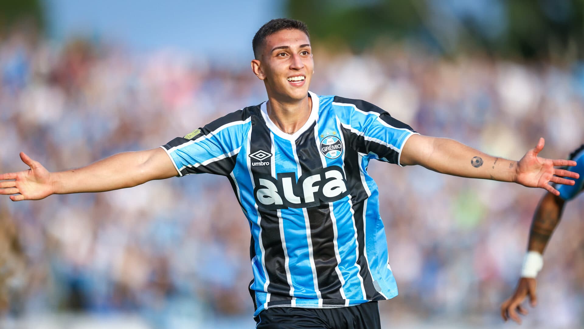 Monsalve decide, e Grêmio vence o Ypiranga