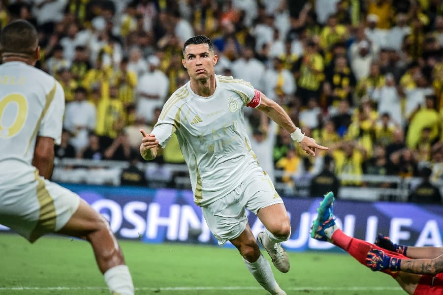 Forbes: Cristiano Ronaldo é o atleta mais bem pago de 2025