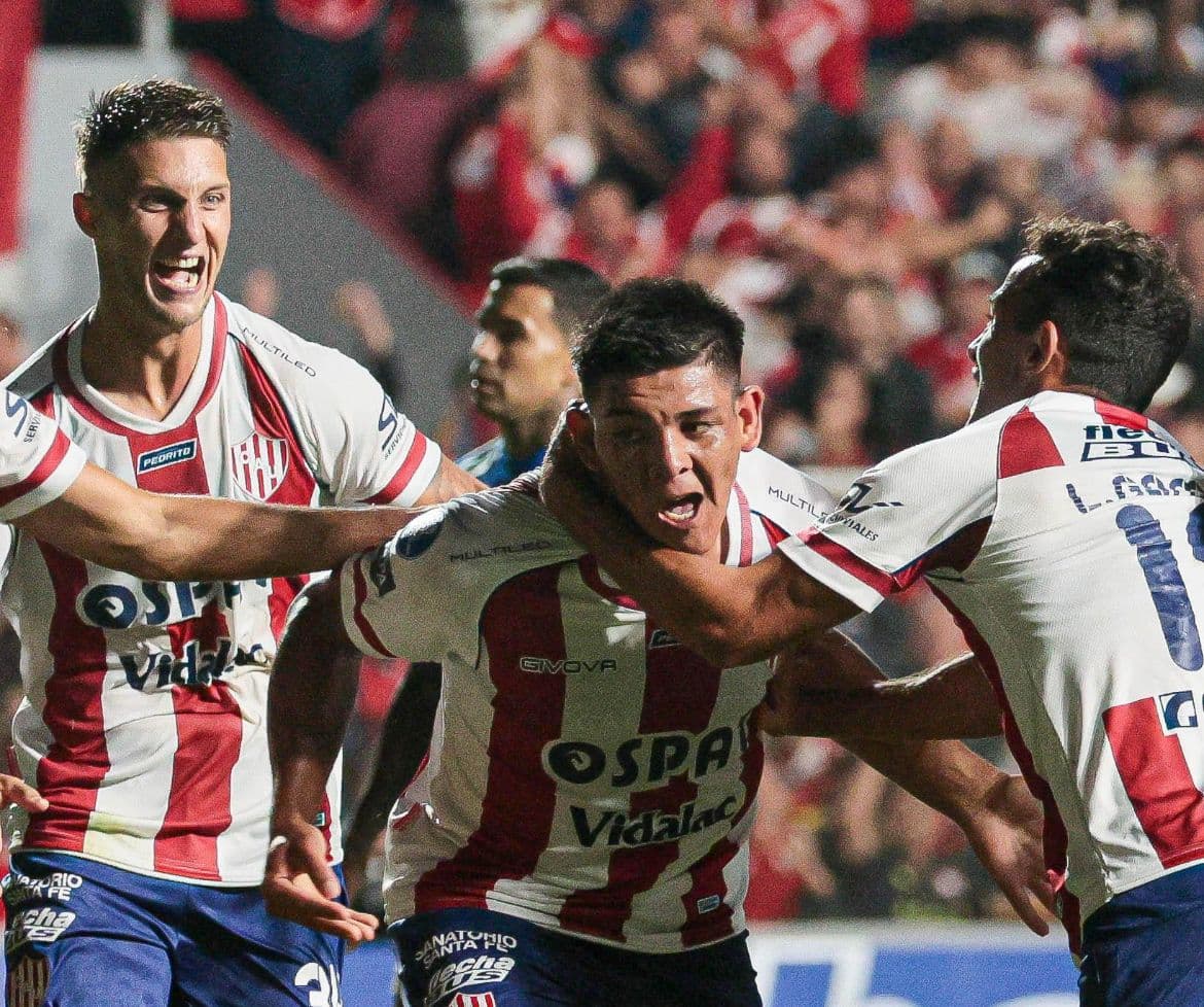 Unión pressiona e vence Cruzeiro pela Sul-Americana