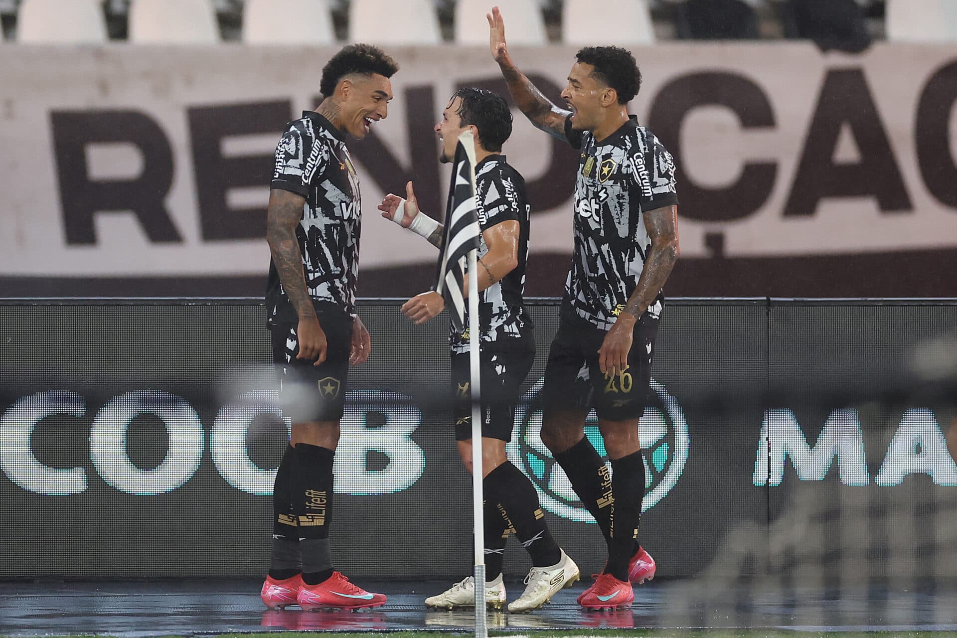 Botafogo desencanta e vence o Juventude pelo Brasileirão