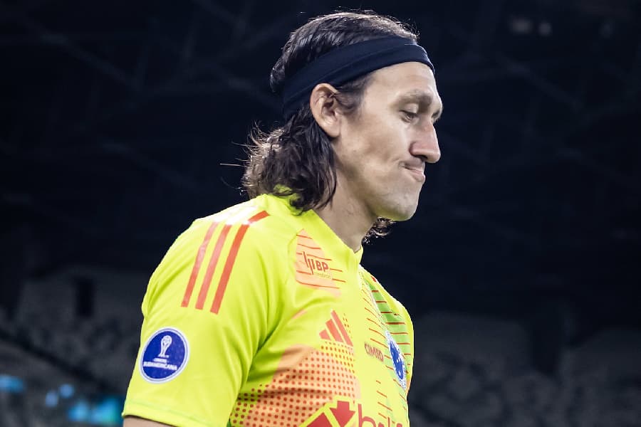 Cássio desabafa por ‘erros infantis’ do Cruzeiro e cobra companheiros