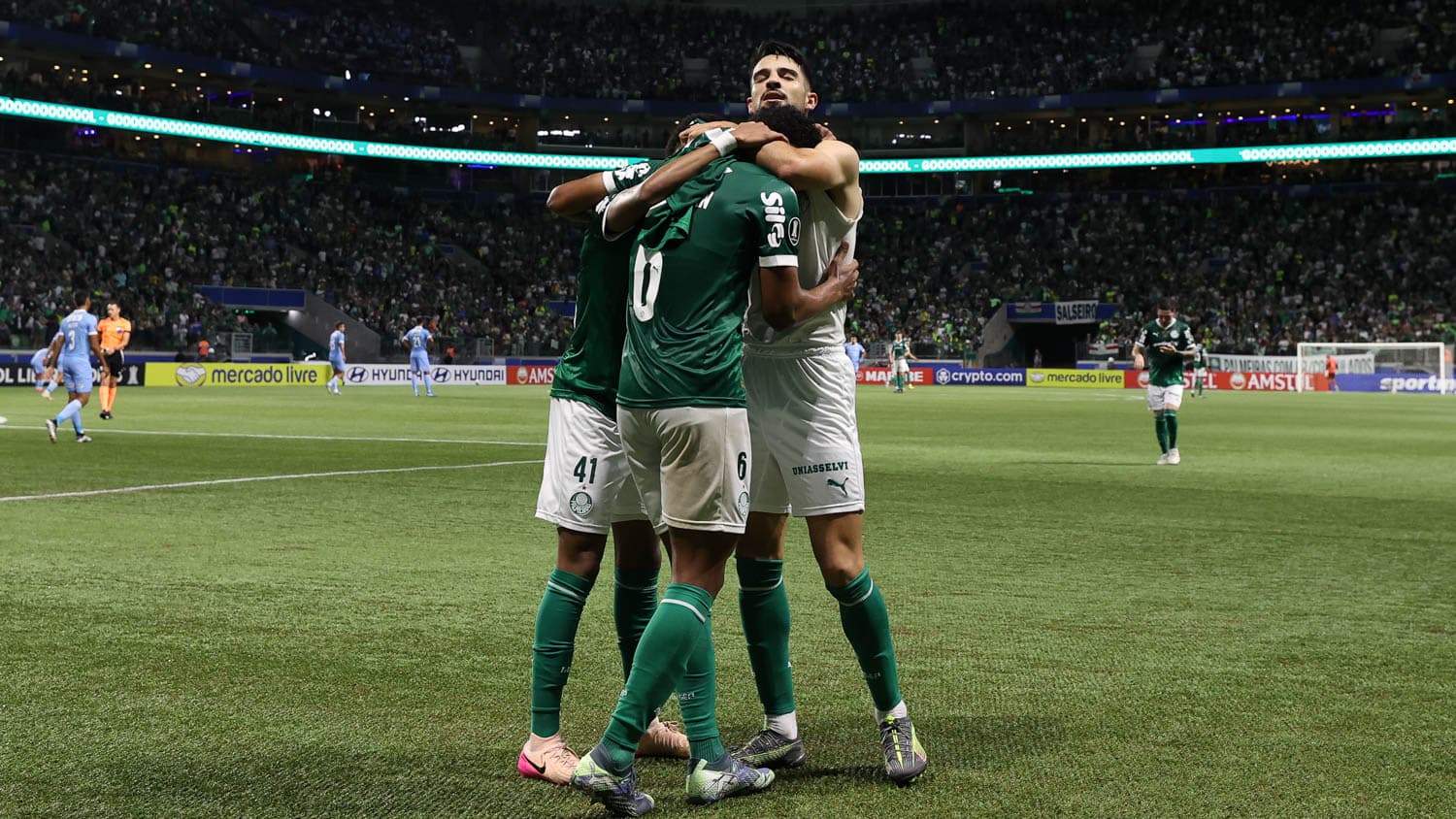 Palmeiras atropela Sporting Cristal e fecha fase de grupos com 100%