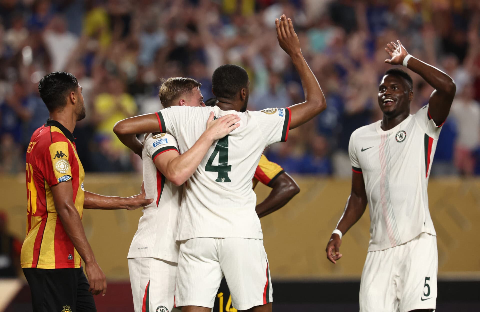 Chelsea vence Espérance e será adversário do Benfica nas oitavas do Mundial