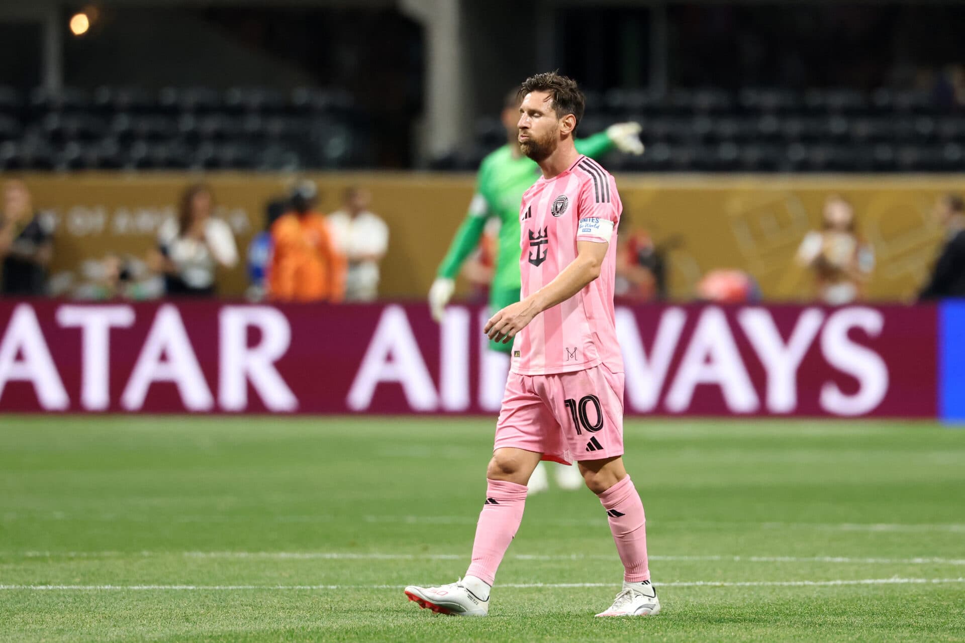 Messi negocia com clube saudita, diz jornal