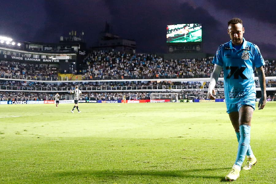 É o fim? Números da 2ª passagem de Neymar pelo Santos