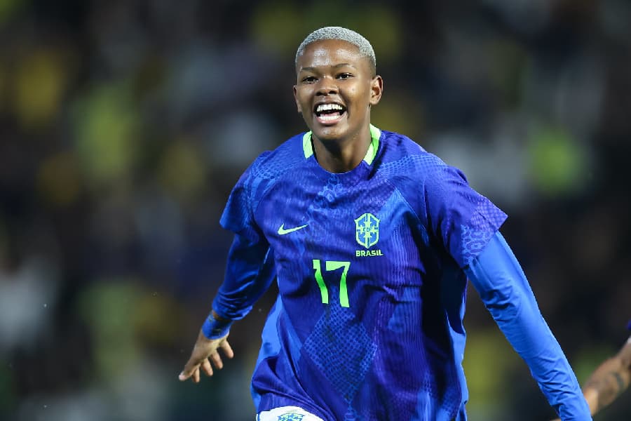 Jhonson brilha e Brasil vence Japão novamente