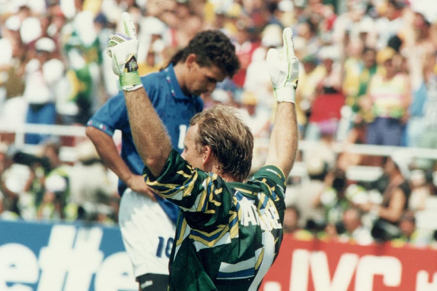 ‘Se tivesse uma arma na hora, teria me matado’, diz Baggio sobre pênalti em 1994