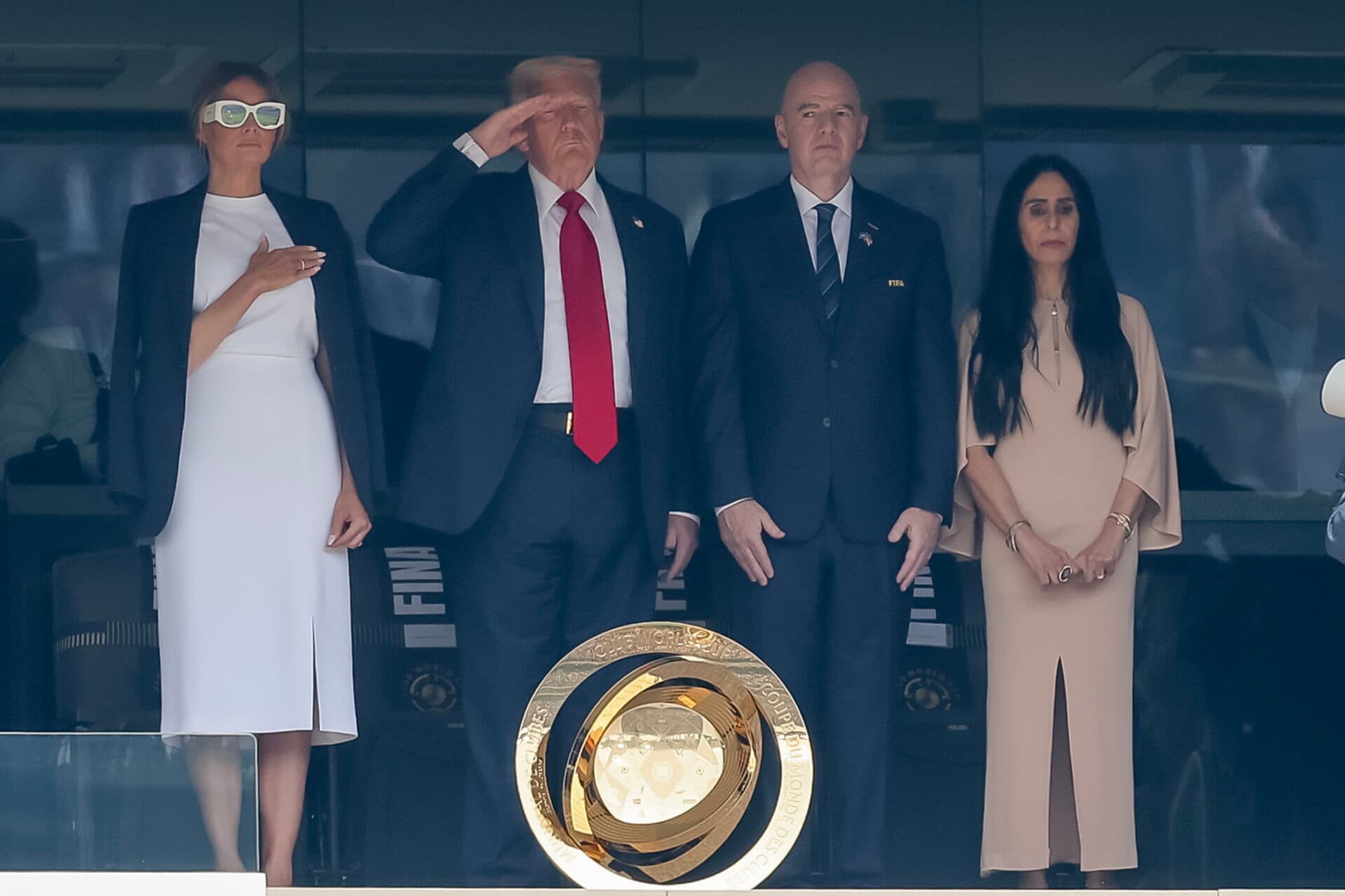 Final do Mundial tem vaia a Trump em show de encerramento