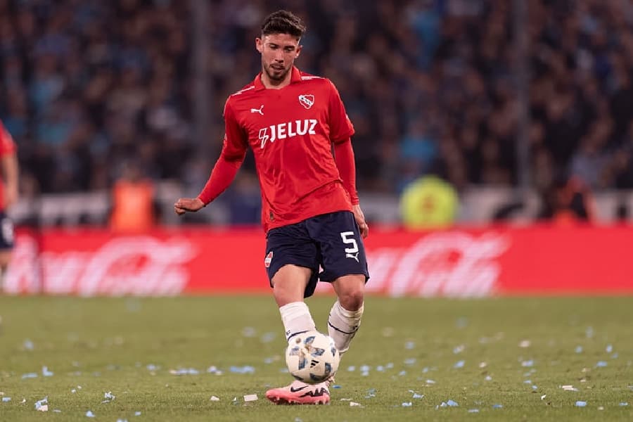 Felipe Loyola: quem é o chileno aprovado por Vojvoda para reforçar o Santos