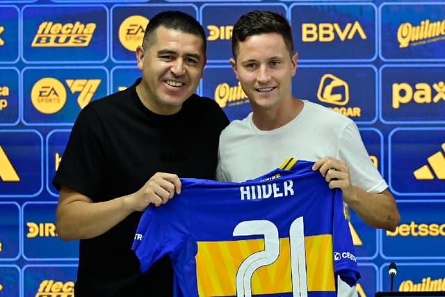 Ander Herrera: ‘O camisa 10 clássico está sumindo, Neymar ainda é o melhor’