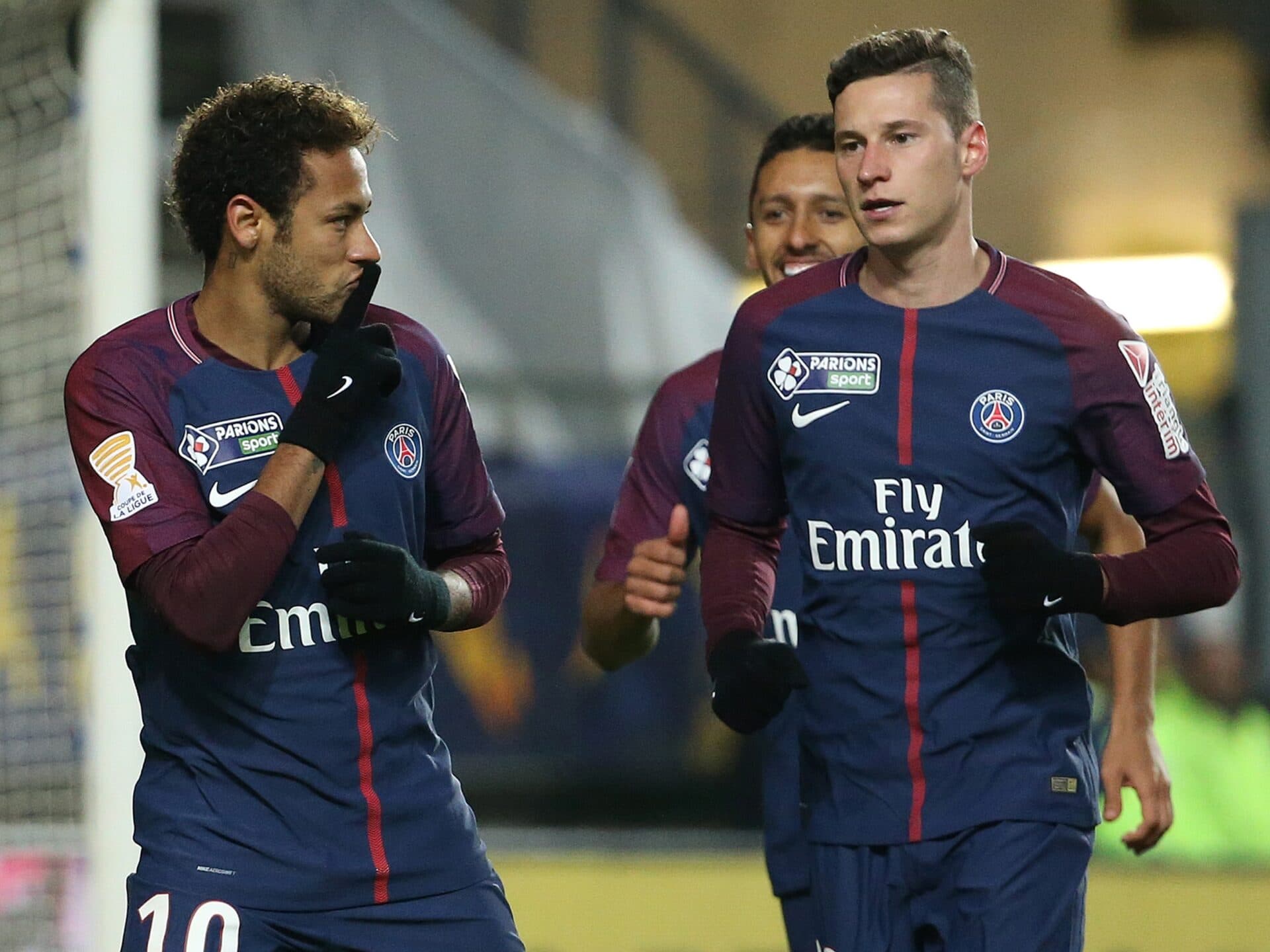 Draxler diz que assalto o fez trocar Paris por Catar