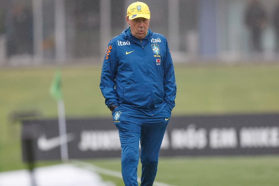 Ancelotti minimiza pressão por título da Copa e projeta futuro após seleção