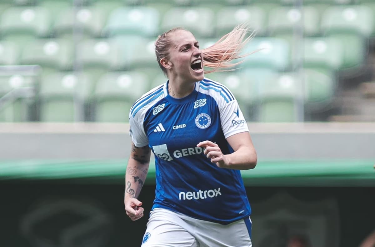 Cruzeiro encaminha 2ª maior venda do futebol feminino do Brasil